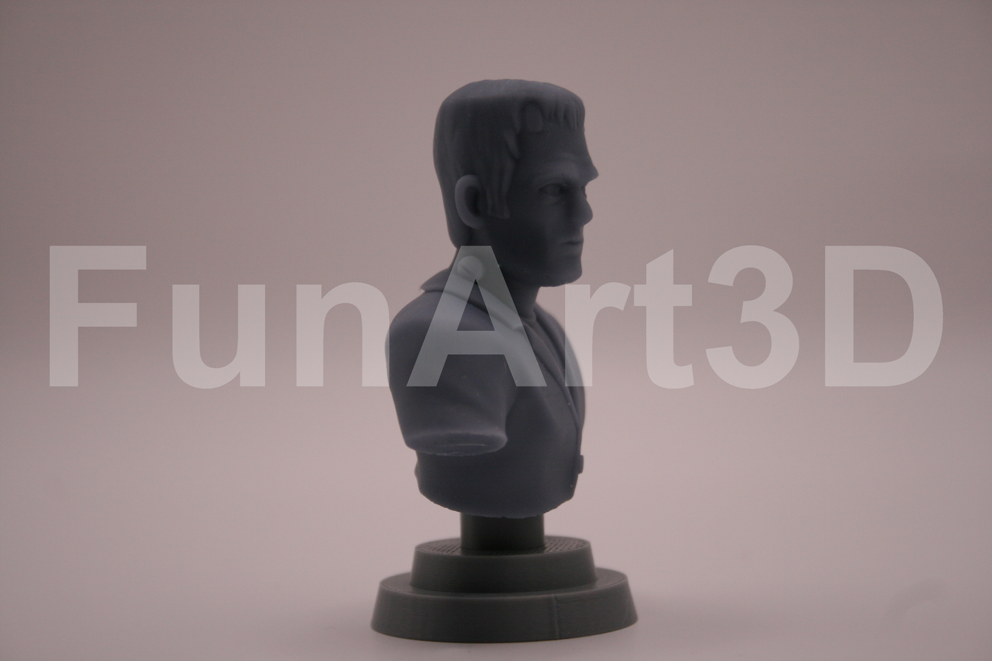 Busto Frankstein